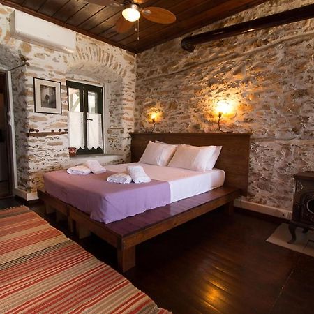 To Petrino Apartment Agios Ioannis  Exterior photo